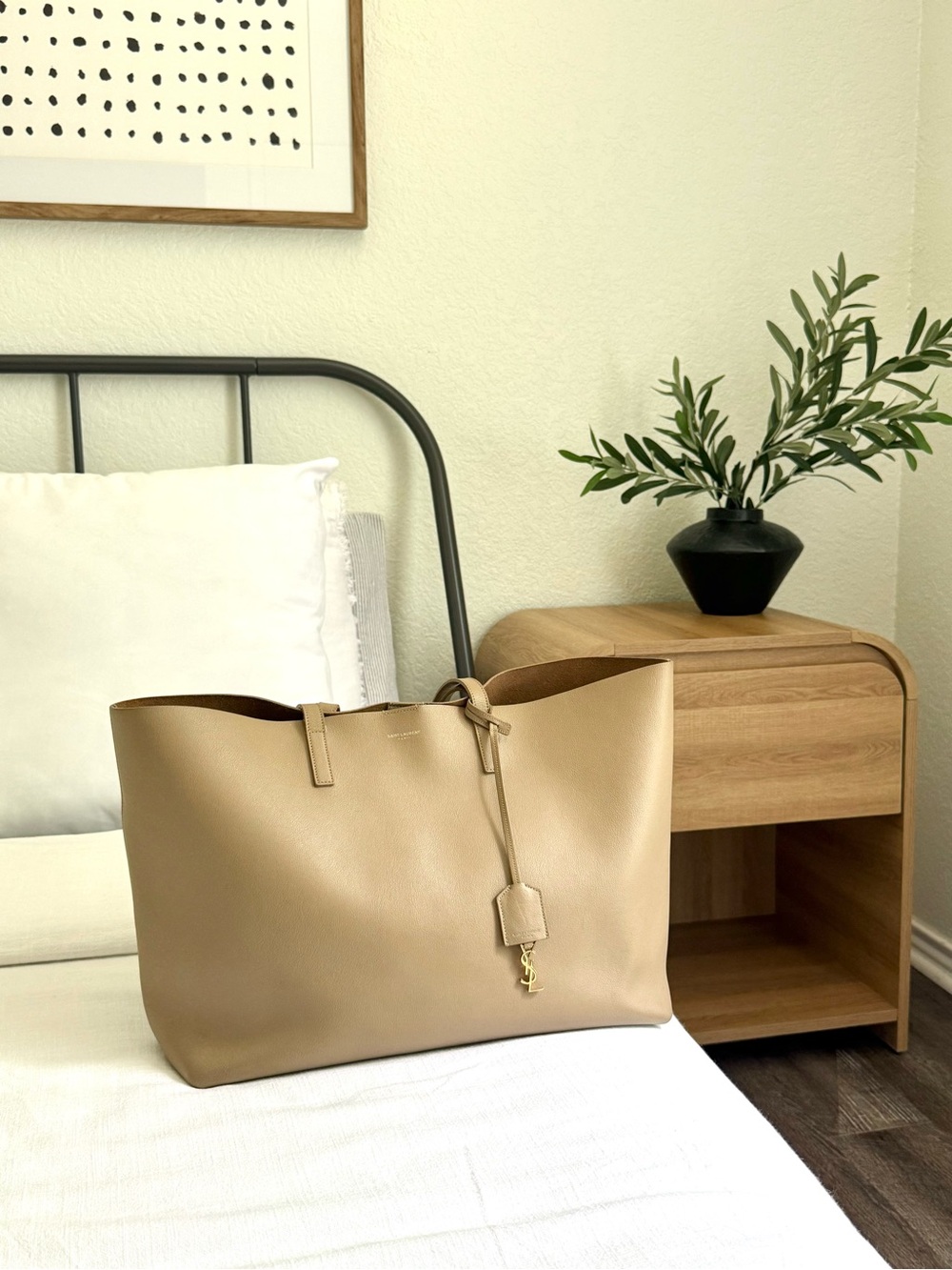 Saint Laurent YSL Large East/West Shopping Tote Purse Dark Beige Leather - Picture 4 of 17